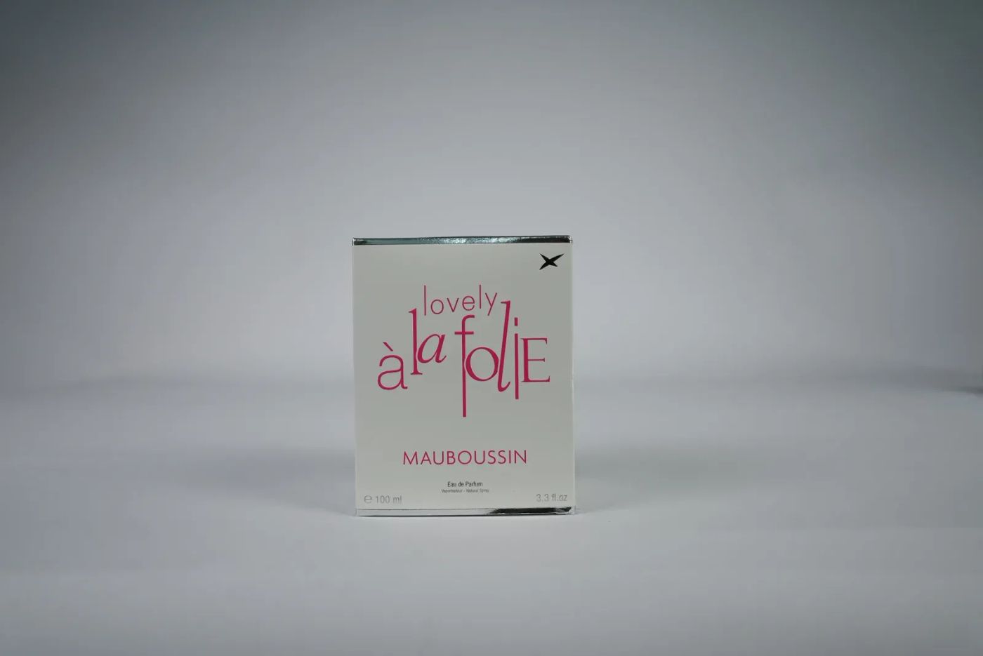 Lovely à la Folie